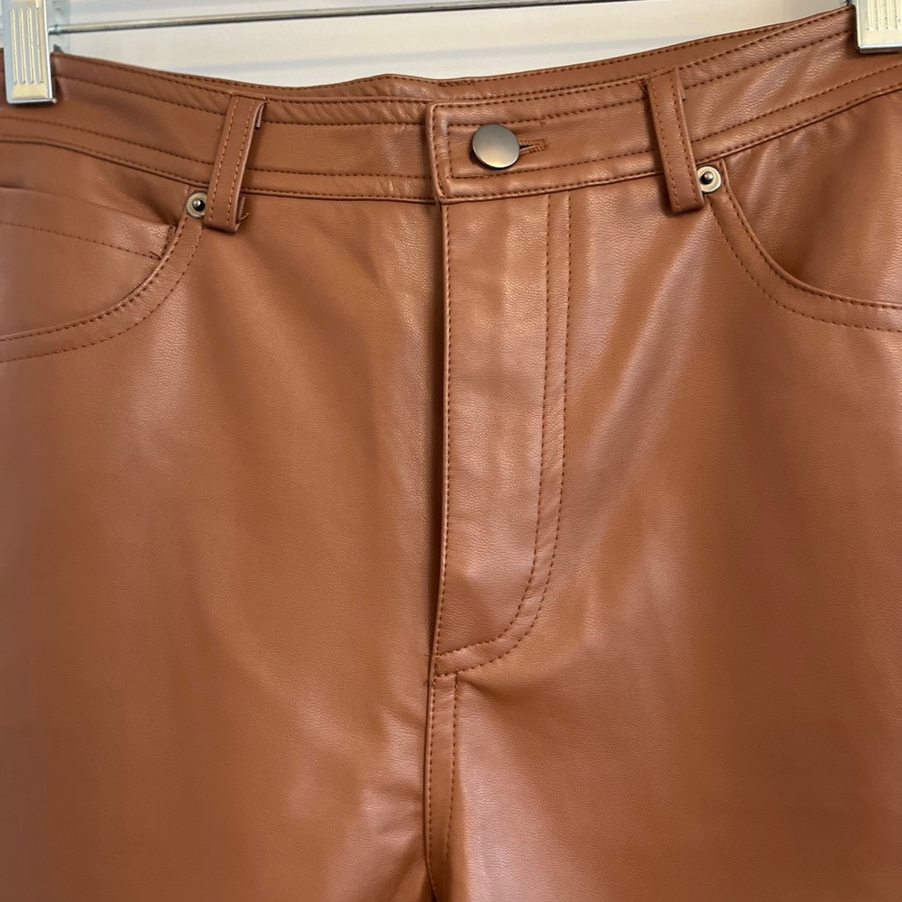 Bexley Faux Leather Camel/Brown Straight Leg Pants Size: 25 Preloved